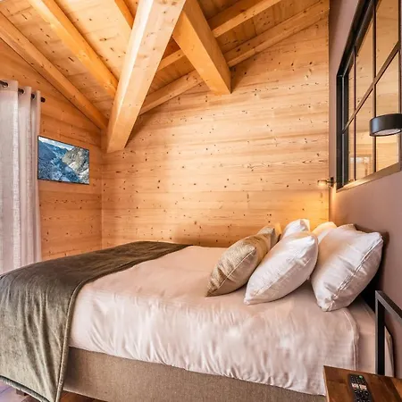 Chalet Azobe Morzine - By Emerald *