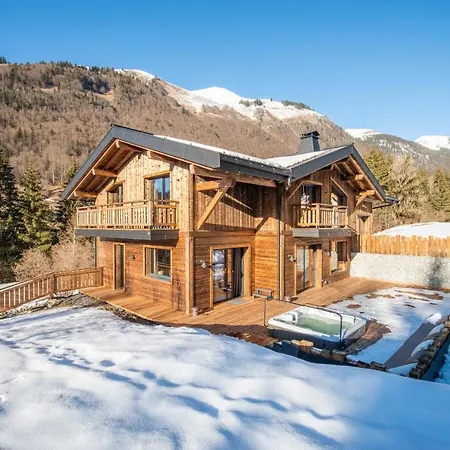 Azobe Morzine - By Emerald Chalet Montriond
